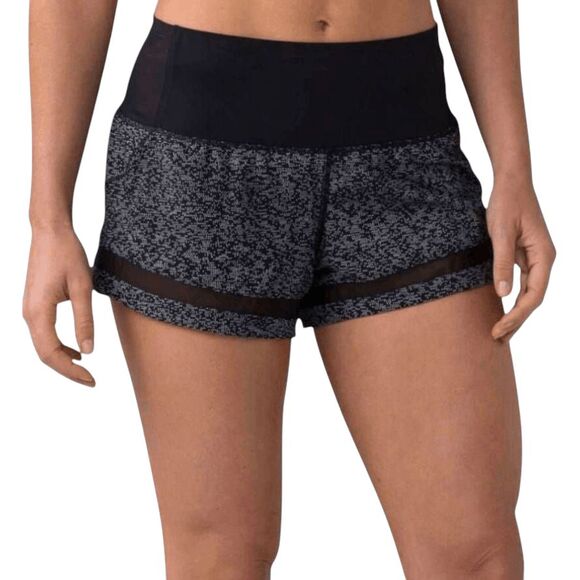 LULULEMON ATHLETICA Pace Perfect Short (3') Size 6 - Picture 1 of 6